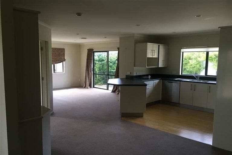 Photo of property in 2 Newbury Place, Taradale, Napier, 4112