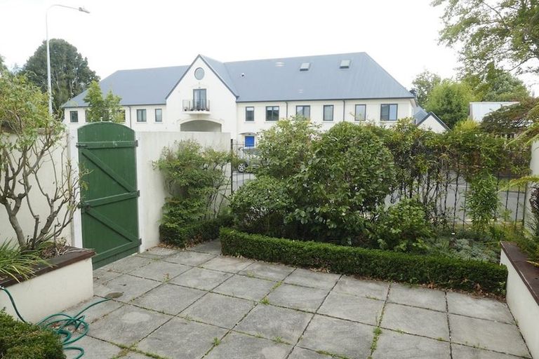 Photo of property in 186c Chester Street East, Christchurch Central, Christchurch, 8011