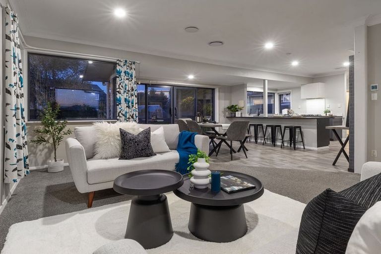 Photo of property in 24 Read Street, Levin, 5510