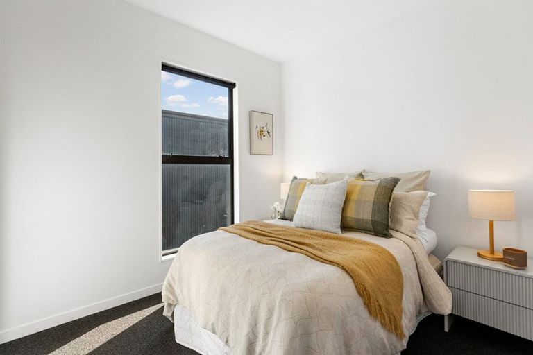 Photo of property in 2/20 Trent Street, Island Bay, Wellington, 6023