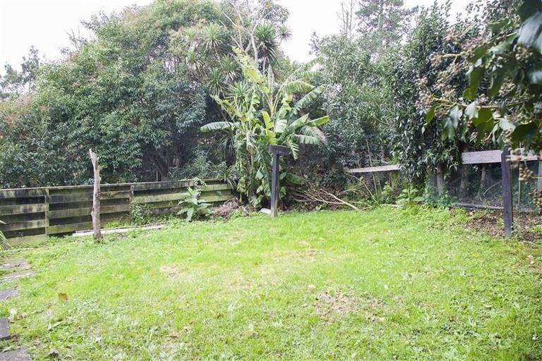 Photo of property in 3 Longburn Road, Henderson, Auckland, 0610