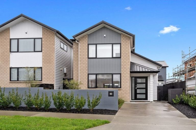 Photo of property in 28 Kearns Drive, Hobsonville, Auckland, 0616