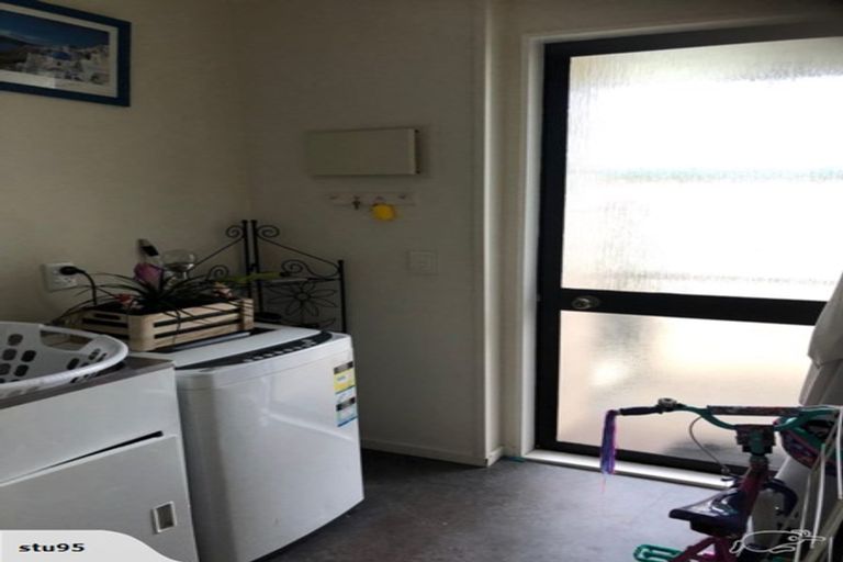 Photo of property in 35 Linwood Drive, Paraparaumu, 5032