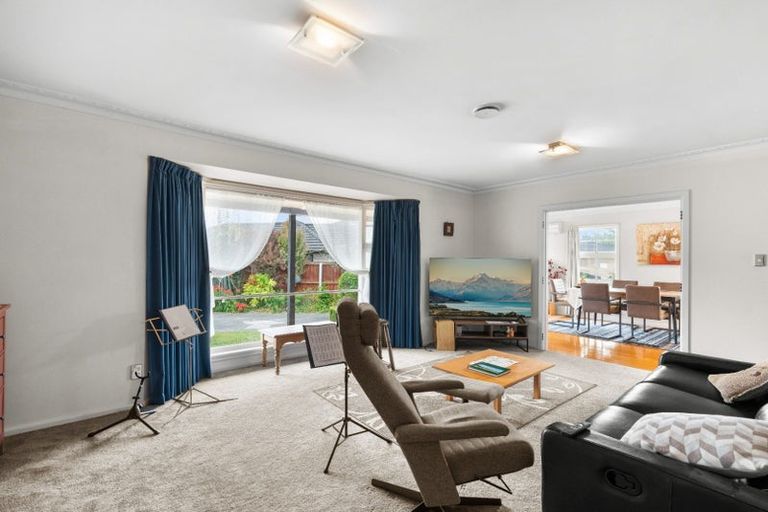 Photo of property in 8 Kirkdale Place, Avonhead, Christchurch, 8042