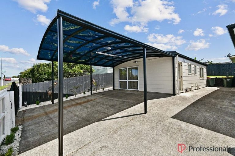 Photo of property in 31 Ilford Crescent, Mangere, Auckland, 2022