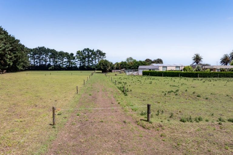 Photo of property in 290 Waihi Road, Hawera, 4673