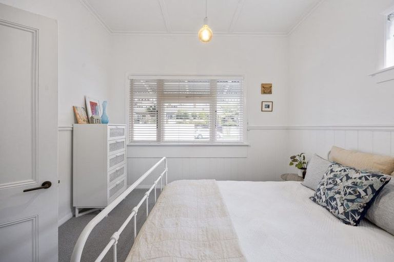 Photo of property in 251a Courtenay Street, Strandon, New Plymouth, 4312