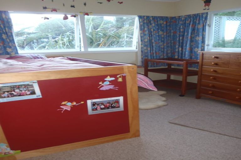 Photo of property in 57 Bedford Street, Northland, Wellington, 6012