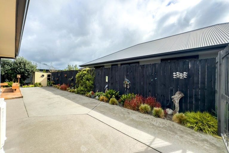 Photo of property in 10 Merrimana Drive, Thames, 3500