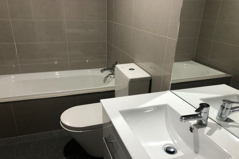 Photo of property in 2u4 Rosalind Street, Deanwell, Hamilton, 3206