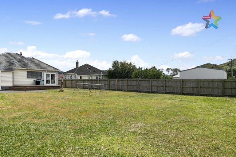 Photo of property in 58 Hewer Crescent, Naenae, Lower Hutt, 5011