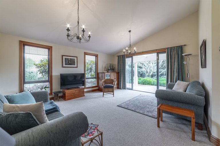 Photo of property in 203 Athlone Drive, Cambridge, 3434
