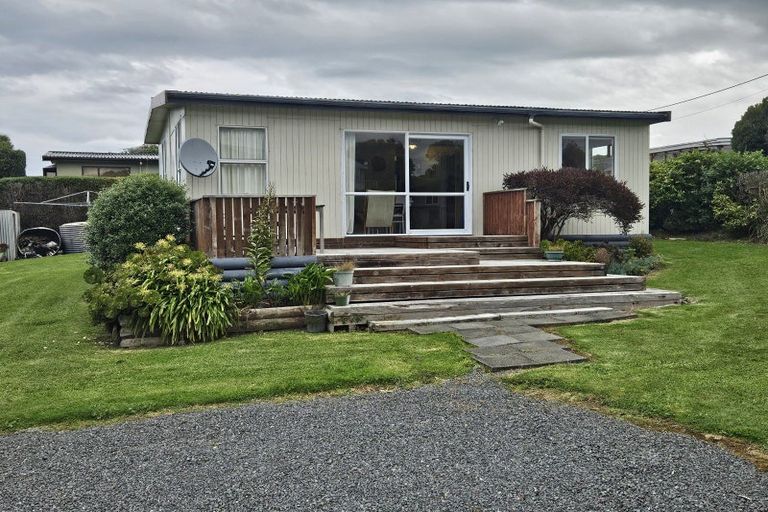 Photo of property in 1 Ngaio Street, Kaka Point, 9271