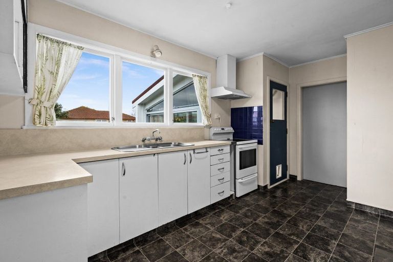 Photo of property in 59 Alexander Avenue, Onekawa, Napier, 4110