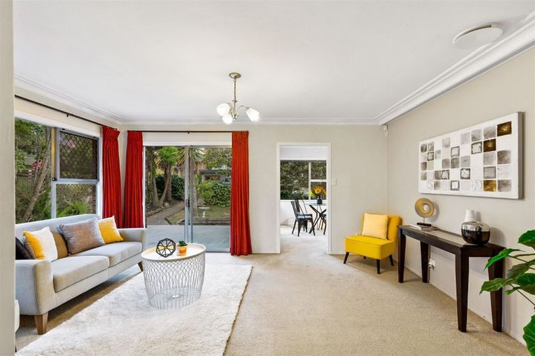 Photo of property in 57 Rehia Road, Massey, Auckland, 0614