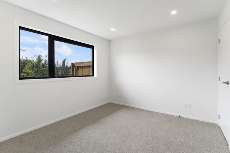 Photo of property in 11/28 Westgate Drive, Westgate, Auckland, 0614