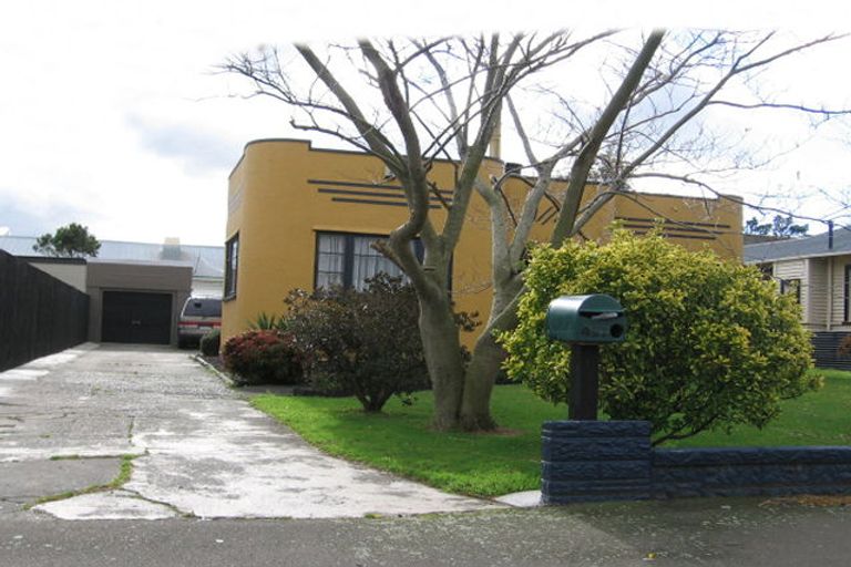 Photo of property in 497 Featherston Street, Roslyn, Palmerston North, 4414