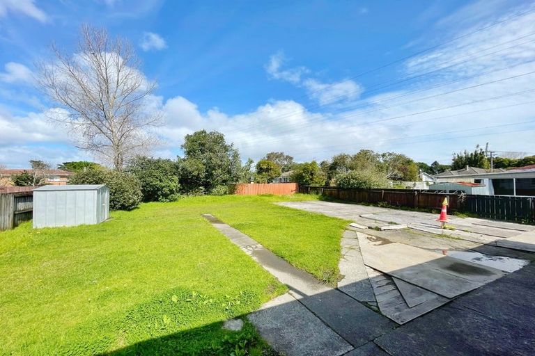 Photo of property in 32 Tiraumea Drive, Pakuranga, Auckland, 2010