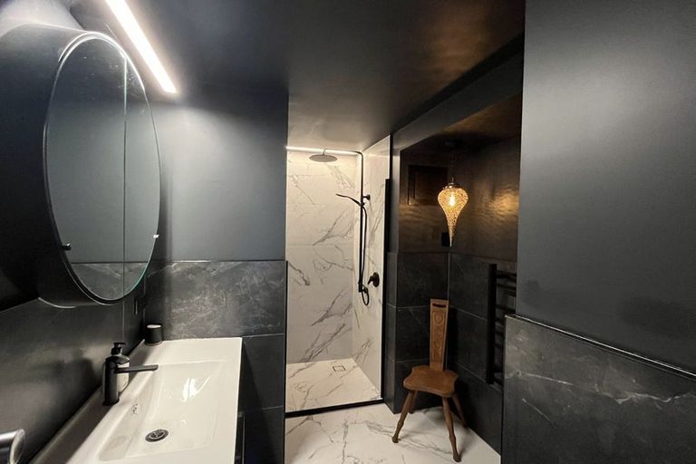 Photo of property in Jerningham Apartments, 20 Oriental Terrace, Oriental Bay, Wellington, 6011