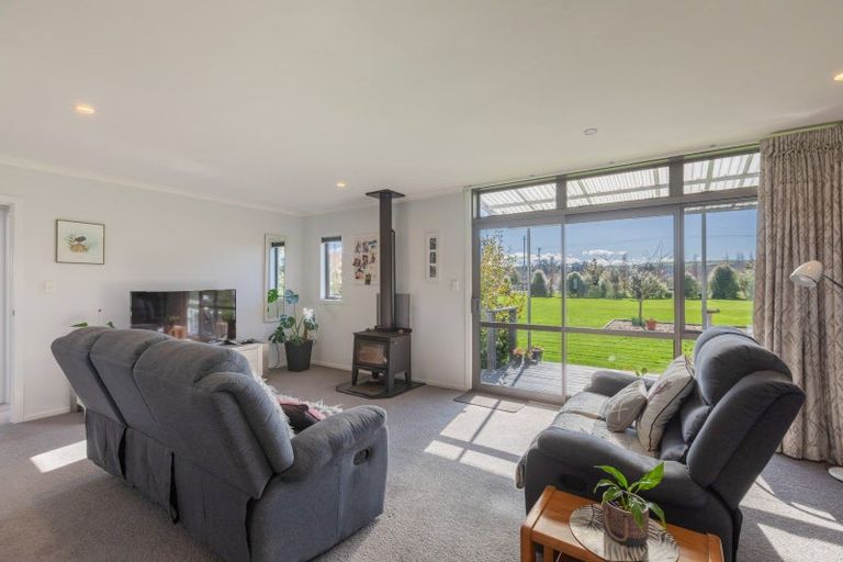 Photo of property in 15 Pukeora Scenic Road, Waipukurau, 4281