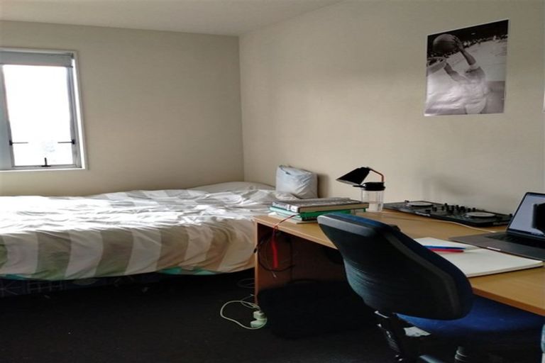 Photo of property in Cube Apartments, 7i/242 Taranaki Street, Mount Cook, Wellington, 6011