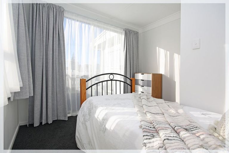 Photo of property in 10 Pratt Avenue, Foxton Beach, Foxton, 4815