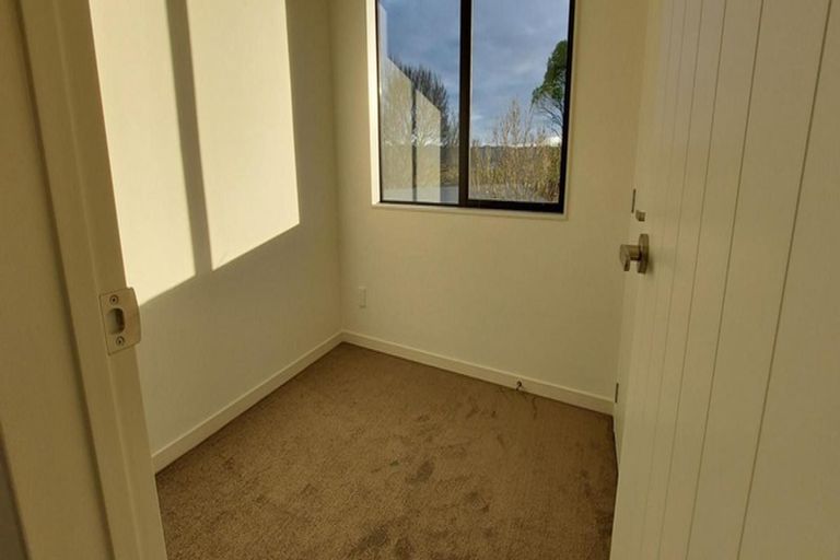 Photo of property in 29d Mackenzie Street, Te Atatu South, Auckland, 0610