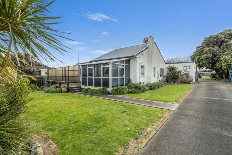 Photo of property in 3 Wharf Street, Castlecliff, Whanganui, 4501