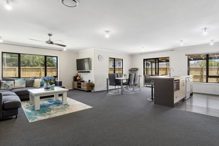 Photo of property in 2 Harris Street, Te Puke, 3119