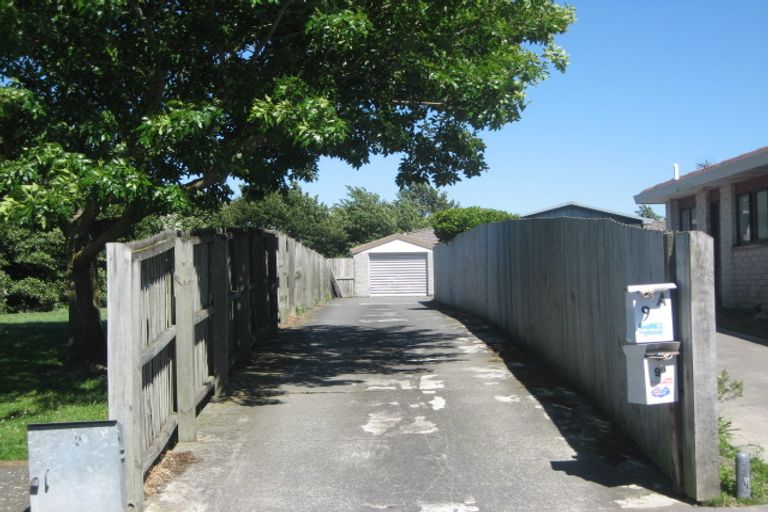 Photo of property in 9 Arcon Drive, Broomfield, Christchurch, 8042