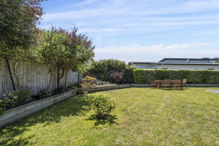 Photo of property in 54 Resolution Drive, Whitby, Porirua, 5024