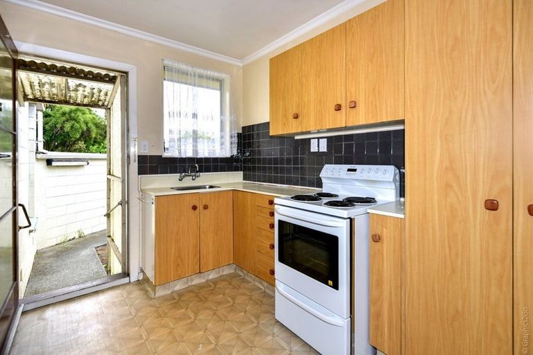 Photo of property in 2/72 Springs Road, Hornby, Christchurch, 8042