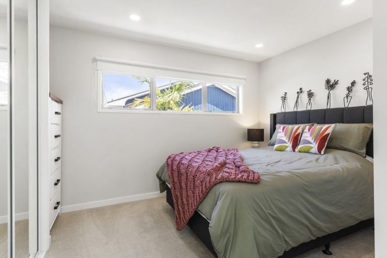 Photo of property in 10 Mccrystal Avenue, Bucklands Beach, Auckland, 2012