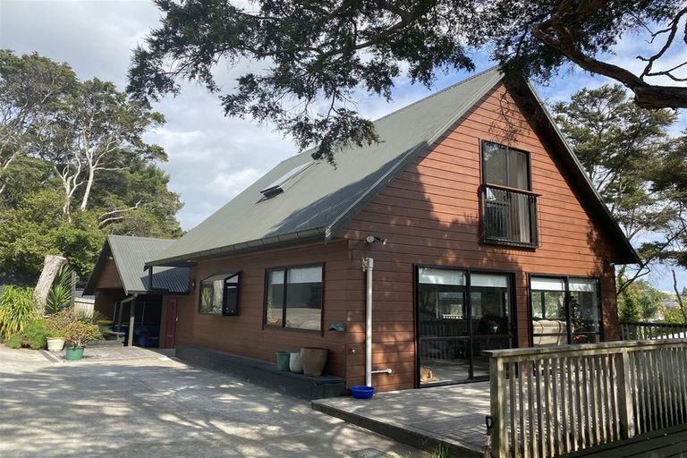 Photo of property in 87b Kaurilands Road, Titirangi, Auckland, 0604