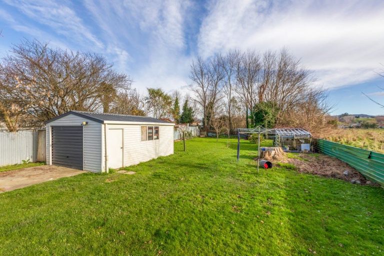 Photo of property in 5 Bennett Street, Waipawa, 4210
