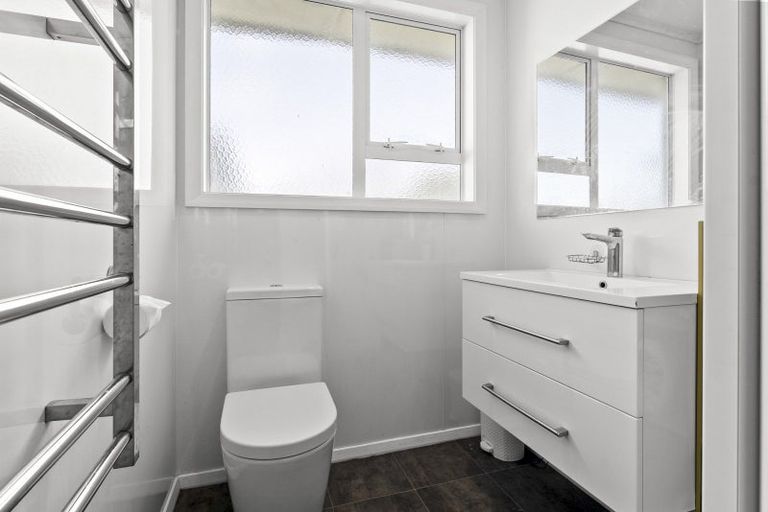 Photo of property in 24 Ridd Street, Lynmouth, New Plymouth, 4310