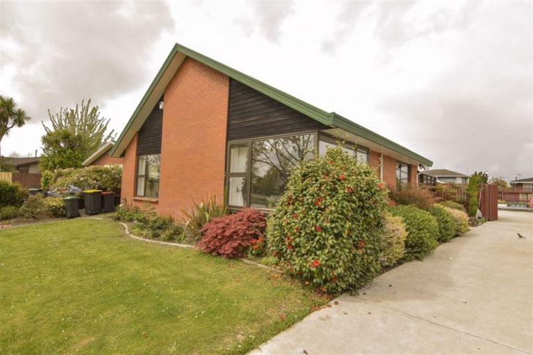 Photo of property in 9 Brogar Place, Casebrook, Christchurch, 8051