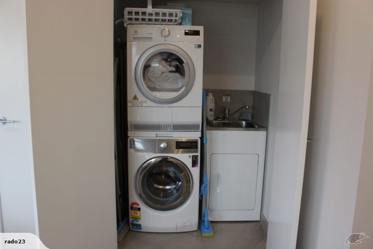 Photo of property in 2 Sidney Wallingford Way, Hobsonville, Auckland, 0616