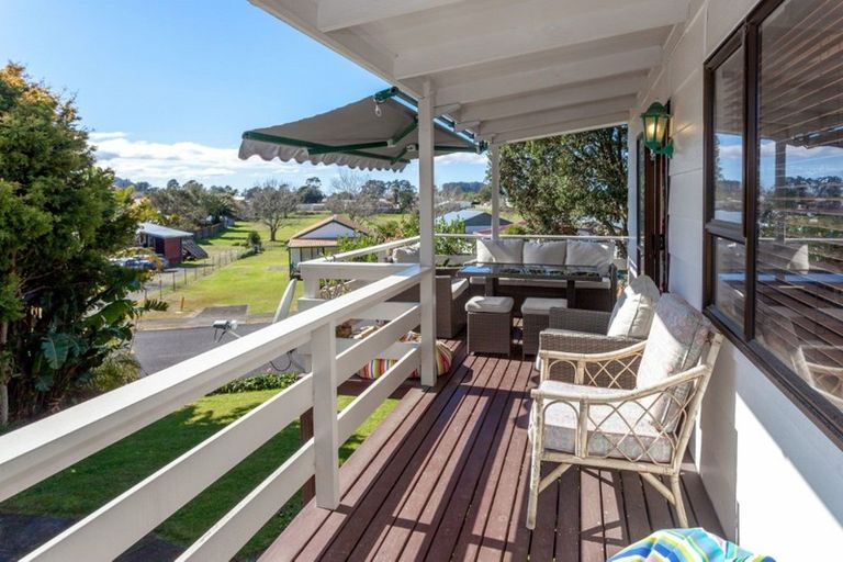 Photo of property in 105 Park Avenue, Whangamata, 3620