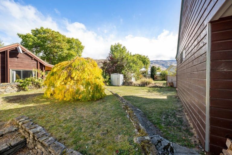 Photo of property in 5 Newcastle Street, Clyde, 9330