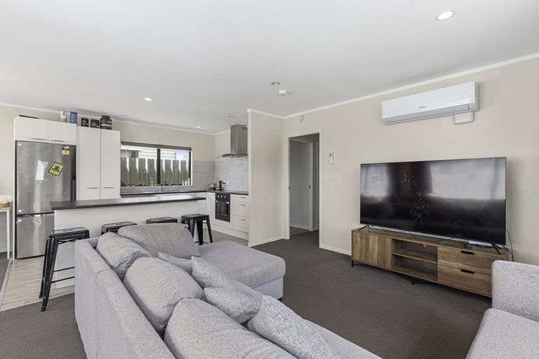 Photo of property in 1/28 Christmas Road, Manurewa, Auckland, 2102