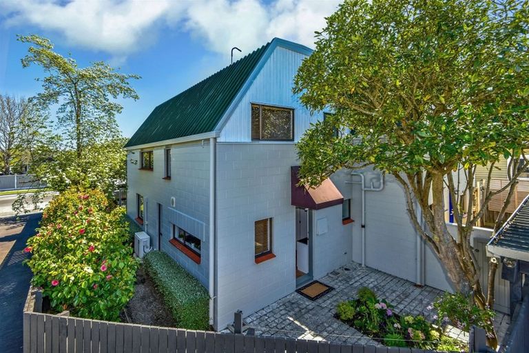 Photo of property in 146 Innes Road, St Albans, Christchurch, 8052