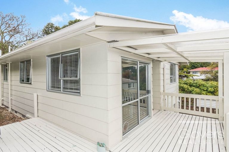 Photo of property in 36 Newington Road, Henderson, Auckland, 0612