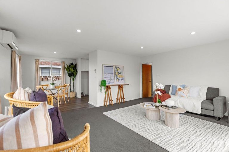 Photo of property in 1/123a Queenspark Drive, Parklands, Christchurch, 8083