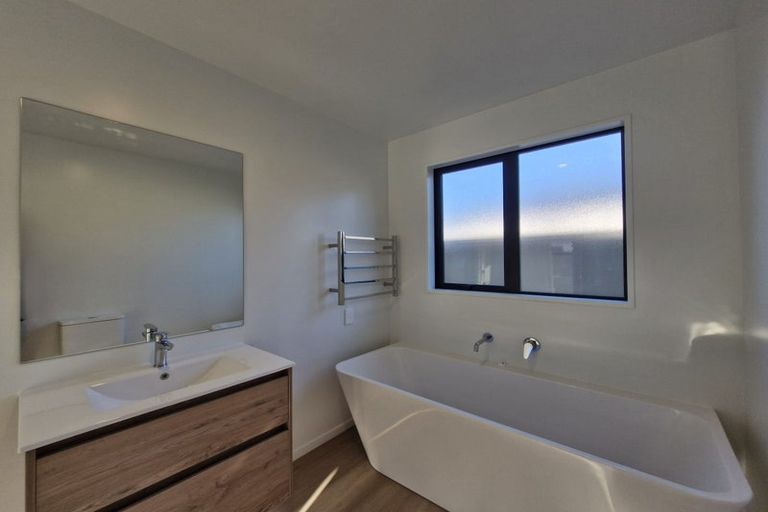 Photo of property in 8 Rita Angus Road, Belfast, Christchurch, 8051