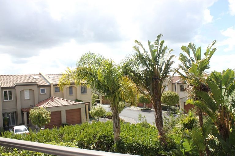 Photo of property in Point Ridge, 130/8f Gills Road, Albany Heights, Auckland, 0632