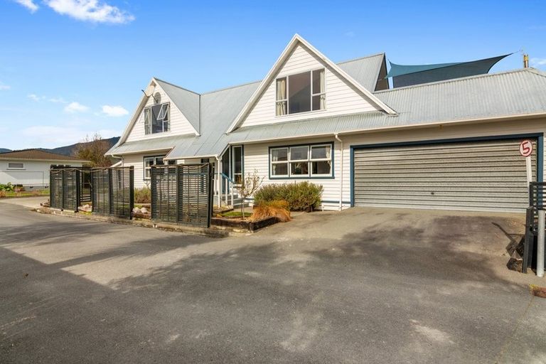 Photo of property in 26 Dickens Street, Stoke, Nelson, 7011