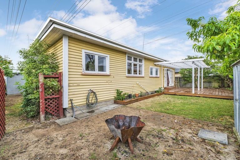 Photo of property in 2/38 Roberts Road, Hei Hei, Christchurch, 8042