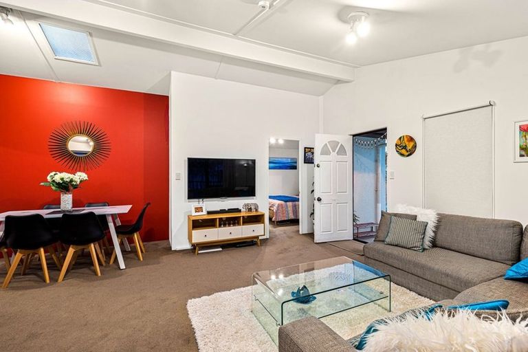 Photo of property in 19 Clover Drive, Henderson, Auckland, 0610