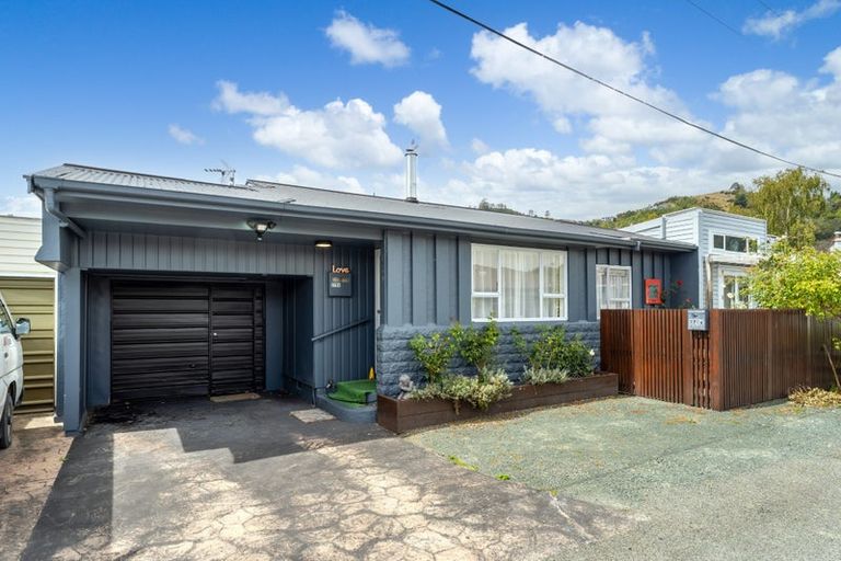 Photo of property in 370a Hardy Street, Nelson, 7010